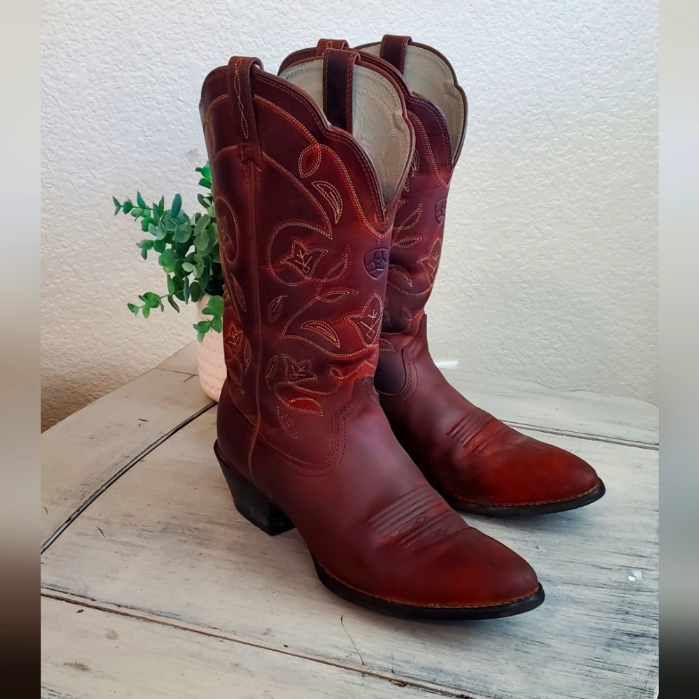 Ariat Ladies Heritage R Toe Western Boots